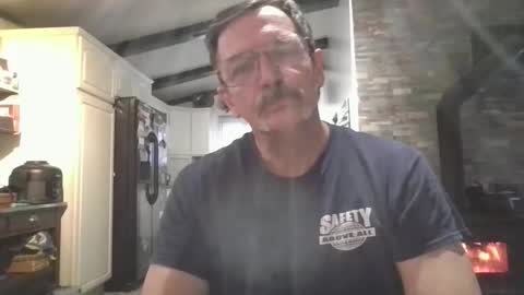 Snapshot of fxson8 chatting on March 8, 10:13 pm fxson8 online show from March 8, 10:13 pm