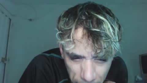 gabrielkhl online show from March 3, 6:35 am