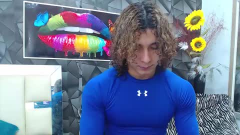 Snapshot of gael__david chatting on March 12, 3:13 am Gael online show from March 12, 3:13 am