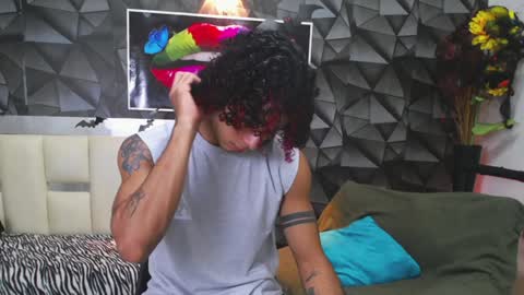 Snapshot of gael__david chatting on December 3, 2:56 am Gael online show from December 3, 2:56 am