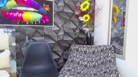Snapshot of gael__david chatting on January 17, 4:28 am Gael online show from January 17, 4:28 am