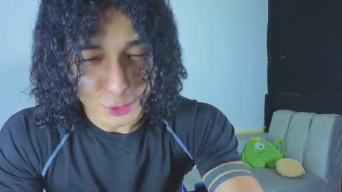Snapshot of gael__david chatting on September 29, 1:04 am Gael online show from September 29, 1:04 am