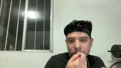 garypinepineapple online show from April 22, 6:19 am