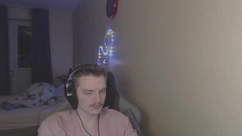 Snapshot of gasturfahe chatting on March 7, 8:33 pm gasturfahe online show from March 7, 8:33 pm