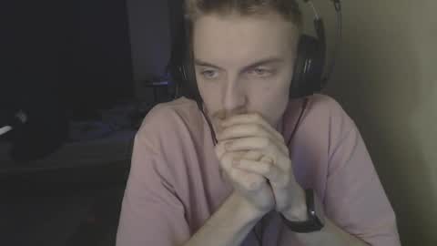 Snapshot of gasturfahe chatting on March 9, 10:52 pm gasturfahe online show from March 9, 10:52 pm