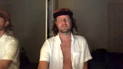 gcsurfer81 online show from February 27, 8:37 am