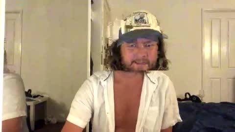 gcsurfer81 online show from March 3, 9:17 am