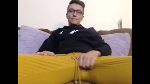 Snapshot of gdanch chatting on October 27, 3:03 pm G online show from October 27, 3:03 pm