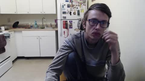 Snapshot of gdanch chatting on December 23, 5:43 pm G online show from December 23, 5:43 pm