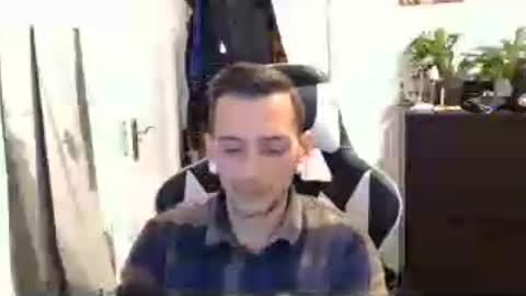 georgek0012 online show from June 13, 11:24 pm