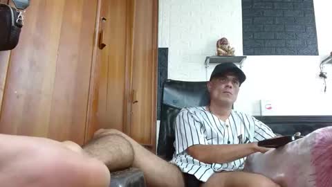 georgepervertscock online show from October 15, 11:23 pm