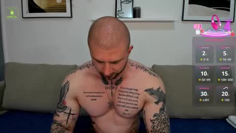 Snapshot of gerard_finbar chatting on October 19, 5:45 am Gerard Finbar online show from October 19, 5:45 am