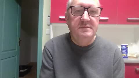 gerardlp131313 online show from October 27, 7:27 pm