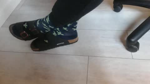 GermanSoleBro online show from April 14, 6:57 am