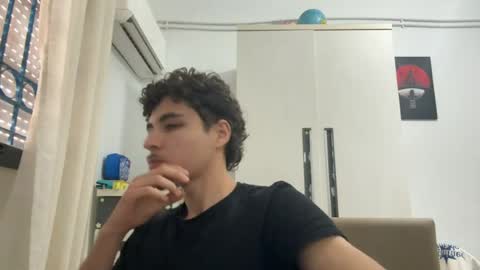 ghilassss online show from May 21, 2:21 pm