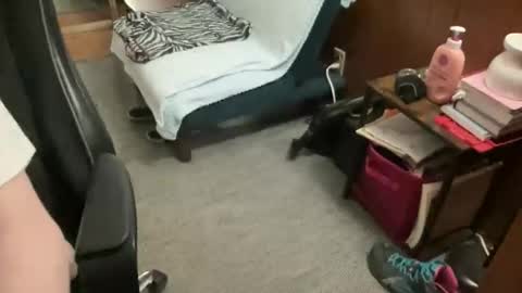 ghostboygbc online show from April 16, 2:22 am