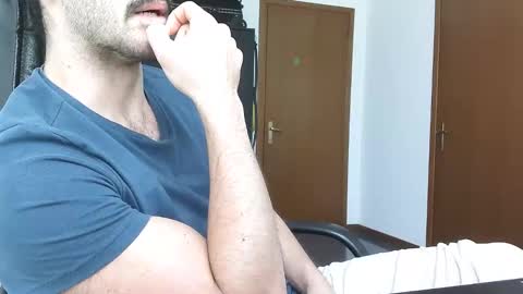 gianniamalfi online show from April 11, 2:20 pm