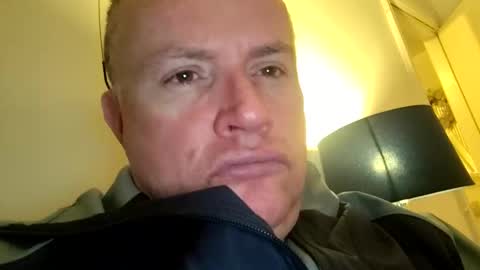 giddyup2222222 online show from December 17, 1:13 am