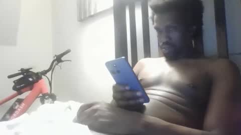 gino_crazy87 online show from April 17, 3:53 am