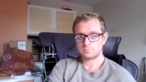 Snapshot of ginwood chatting on October 7, 2:43 pm ginwood online show from October 7, 2:43 pm