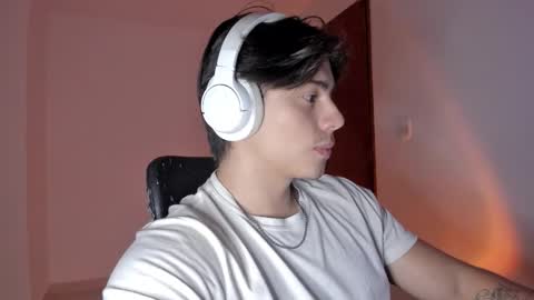 GioRusso online show from October 28, 4:37 am