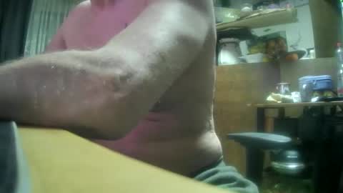 Snapshot of giovanne1 chatting on December 3, 3:29 am giovanne1 online show from December 3, 3:29 am