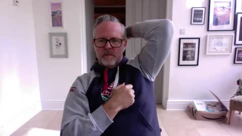 girlsandbikes online show from April 2, 10:56 am