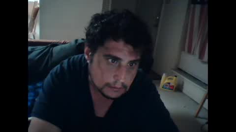 Snapshot of gitmehard008 chatting on February 24, 4:38 am gitmehard008 online show from February 24, 4:38 am