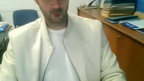 giuseppevai1 online show from November 29, 4:31 pm