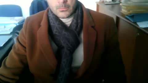 giuseppevai1 online show from January 16, 8:39 am