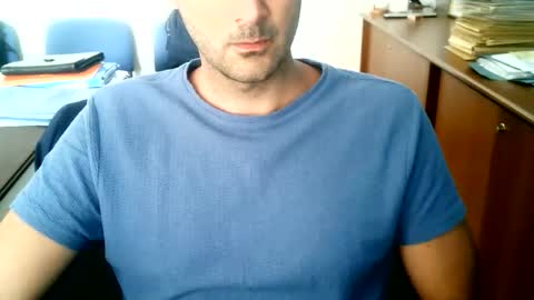 giuseppevai1 online show from June 3, 1:35 pm