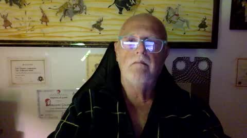 giutomma930394 online show from April 15, 11:15 pm