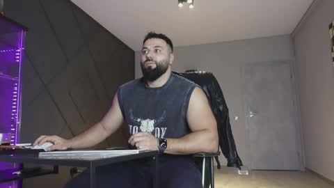 Matthew .. for short call me Matt online show from January 13, 7:07 pm