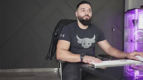 Matthew .. for short call me Matt online show from February 20, 9:33 am