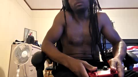 glomightyj online show from April 15, 1:11 pm