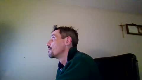 gmang4242 online show from March 28, 10:21 pm