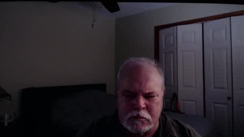 gmctruckguy online show from February 11, 9:42 pm