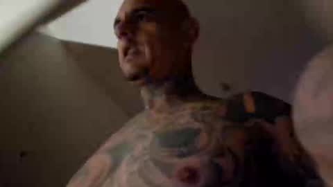 Snapshot of gnasty83 chatting on October 3, 1:54 am gnasty83 online show from October 3, 1:54 am