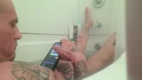 Snapshot of gnasty83 chatting on October 4, 3:50 pm gnasty83 online show from October 4, 3:50 pm
