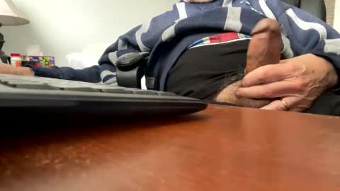 gngnxxx online show from January 6, 6:12 pm