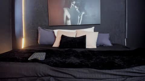 steven online show from December 4, 12:25 pm