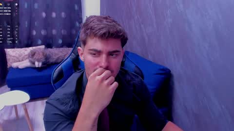 greekgod199 online show from June 6, 3:29 pm