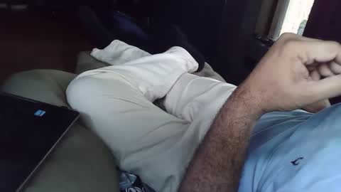 Snapshot of grey_stud chatting on October 22, 5:33 am Grey Stud online show from October 22, 5:33 am