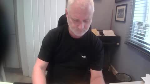 greyfox_6000 online show from January 28, 12:32 pm