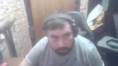 Snapshot of grisesitovitto chatting on February 25, 6:58 am grisesitovitto online show from February 25, 6:58 am