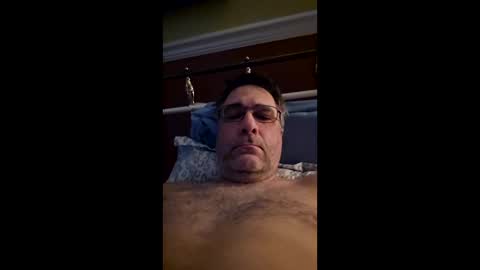 grossequeue200 online show from April 11, 4:43 pm