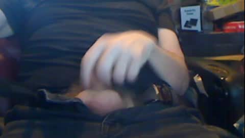 Snapshot of gruhahn chatting on January 20, 6:53 pm DankMess online show from January 20, 6:53 pm