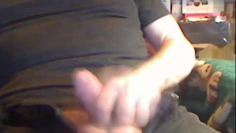 Snapshot of gruhahn chatting on December 12, 6:47 am DankMess online show from December 12, 6:47 am