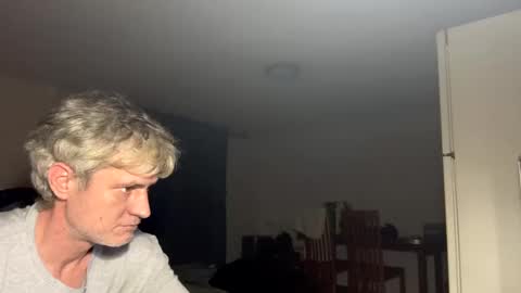 guardiannif_ online show from February 13, 9:17 pm