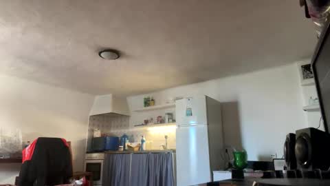 guardiannif_ online show from January 6, 9:24 am